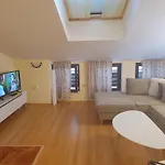 Sunny Apartment Pamporovo