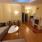 Sunny Apartment *